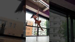 Yoko Kumada pd poledance