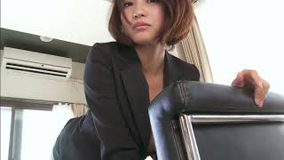 岸明日香、驚異的 Asuka Kishi – Discrete Secretary 2