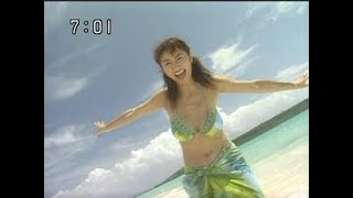 シェイプUPガールズ　三瀬真美子　砂浜で緑水着